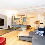 Bairro Alto Premium Apartamento *